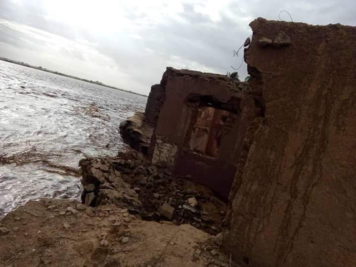 آلاف البيوت تهدمت بسبب السيول
