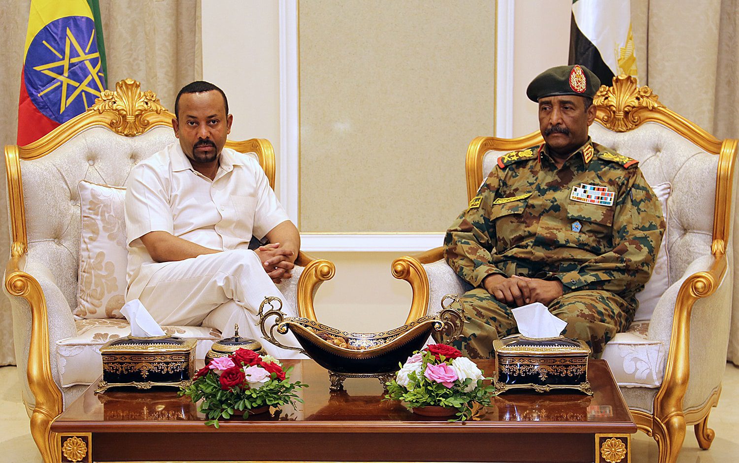البرهان وآبي أحمد