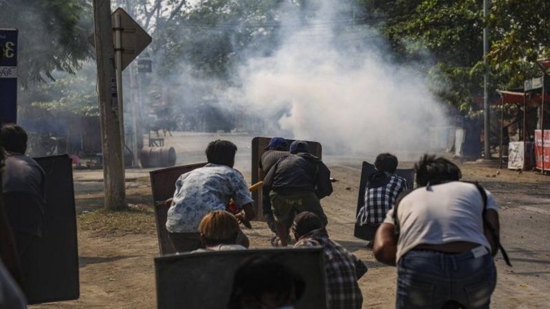 14 قتيلا ضحايا الاحتجاجات ضد الإنقلاب العسكري اليوم في يانغون EPA