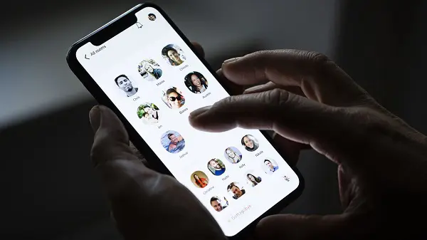 تطبيق كلوب هاوس