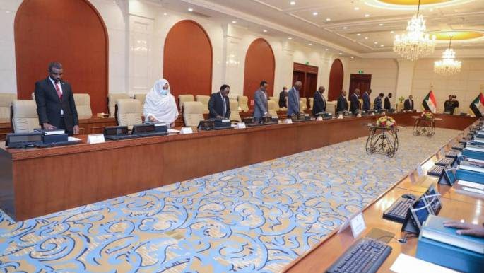 مجلس الوزراء يأمر باتخاذ الإجراءات القانونية اللازمة تجاه عناصر النظام السابق (Getty)