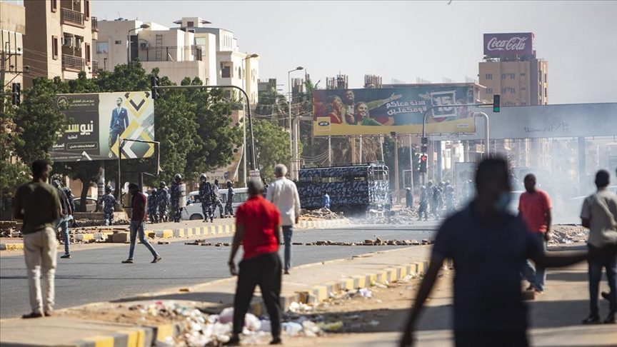 "الحرية والتغيير" بالسودان: الأمن واجه الحراك السلمي بـ"عنف مفرط"