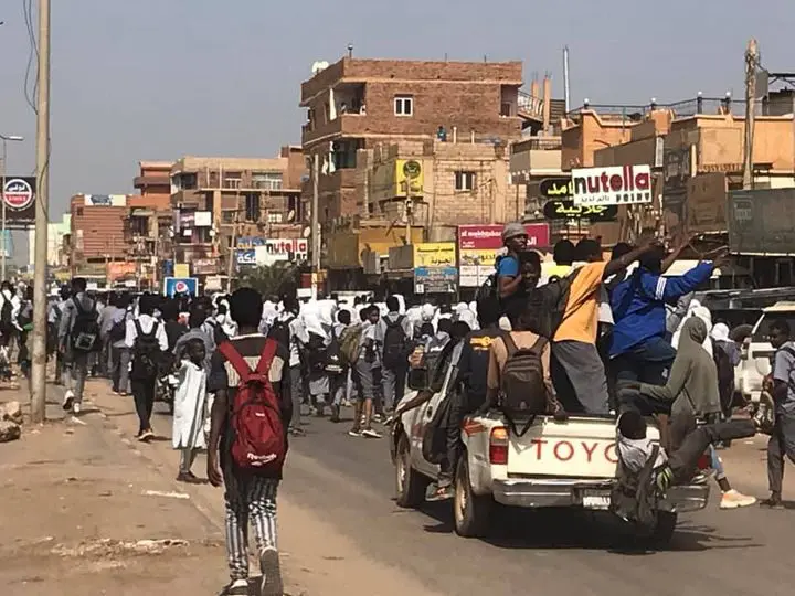 تشييع الطالب الشهيد المعصوم بالله الخرطوم بحري 10 يناير