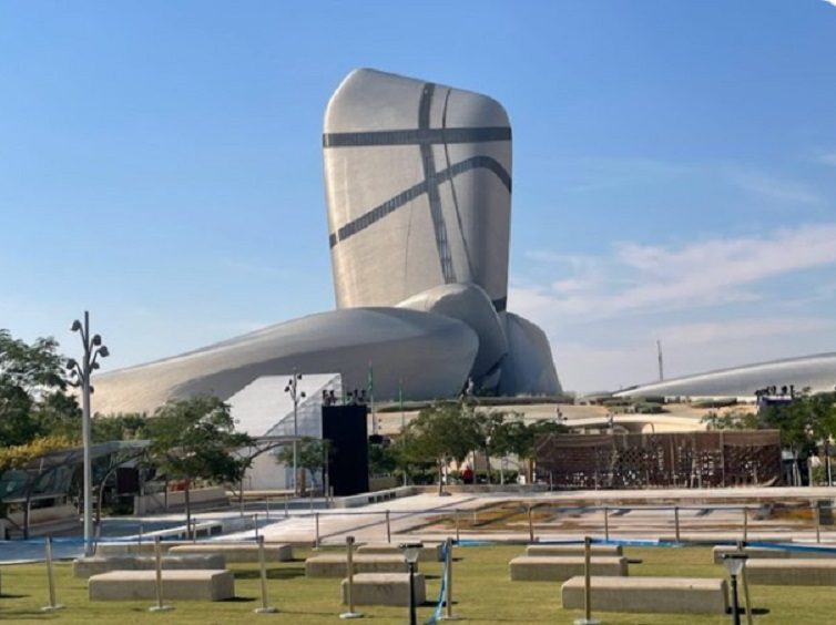 تصميم المعرض استغرق ثلاث سنوات