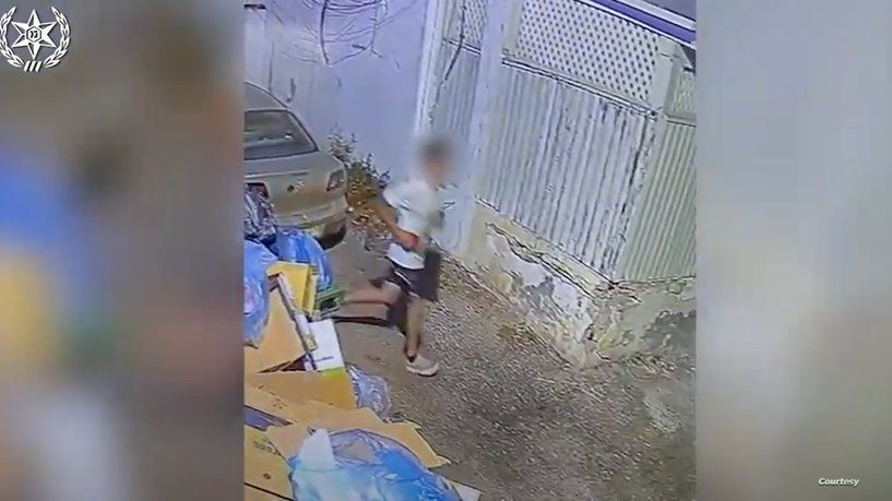 الشرطة اعتقلت طميزه في 29 سبتمبر أثناء محاولته عبور حاجز تفتيش عائدا إلى الخليل | Source: social media