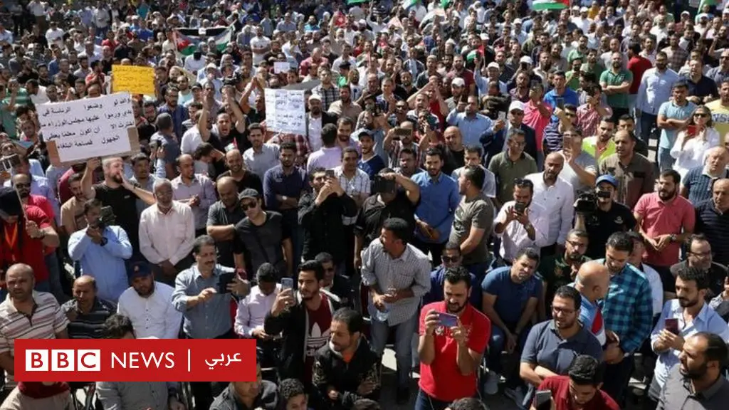 مظاهرات-الأردن:-السلطات-توقف-تطبيق-تيك-توك-في-أنحاء-المملكة-وسط-دعوات-لمواصلة-الاحتجاجات