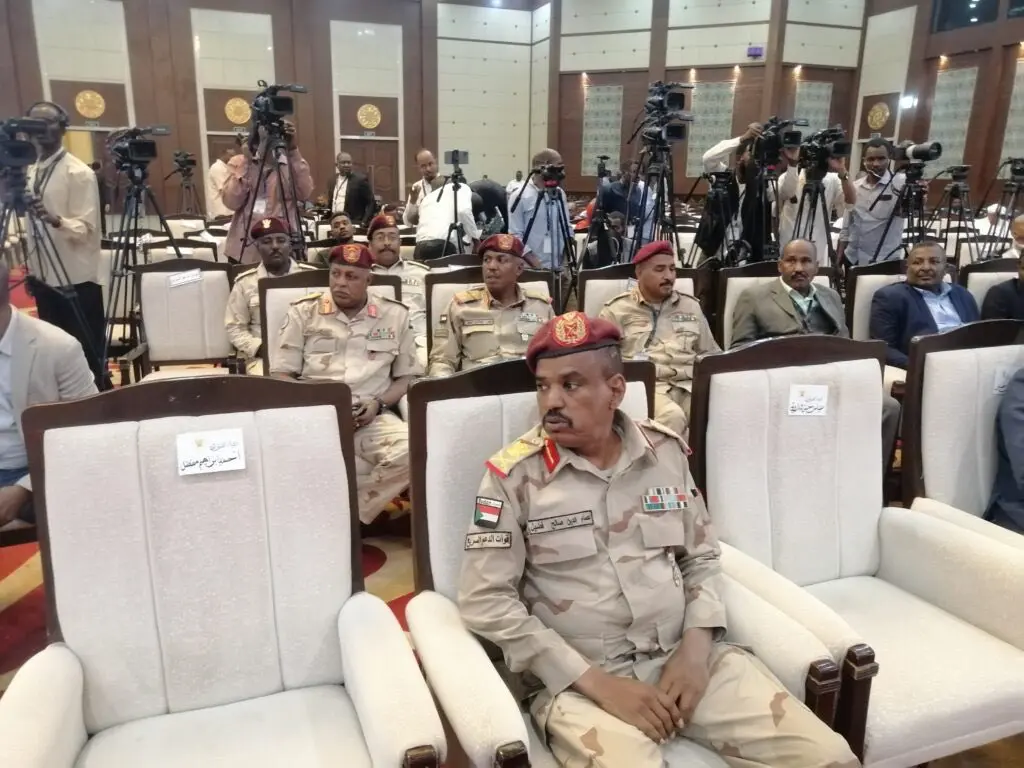 الكشف عن اسباب إنسحاب الجيش من ورشة عمل الإصلاح الأمني والعسكري
