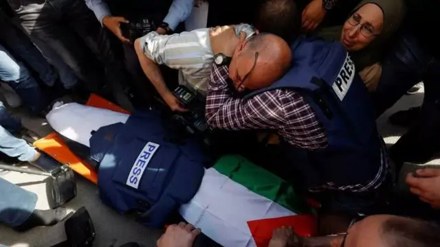 الجيش-الإسرائيلي-لا-يحقق-في-مقتل-الصحفيين-تقرير