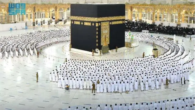 الحج:-“يعتقدون-أننا-قادرون-على-أداء-الحج-بسهولة-لأننا-نقيم-في-السعودية”