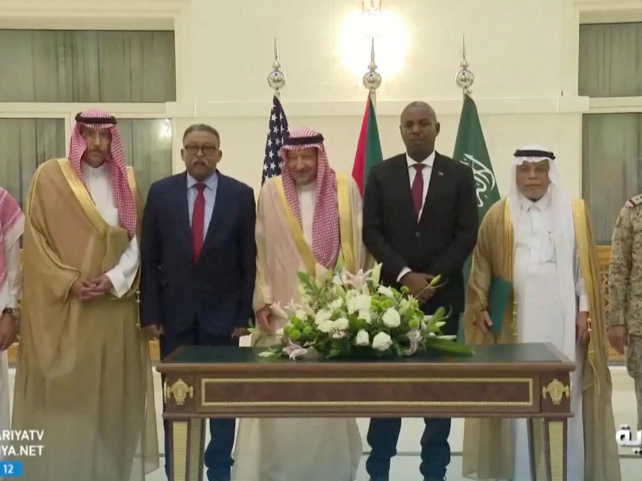 طرفا الصراع السوداني يتفقان على قواعد إنسانية لكن لا وقف لإطلاق النار