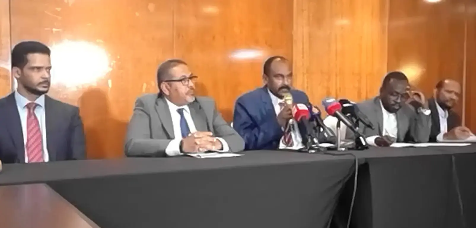 اجتماع القوى الموقعة على الاتفاق الاطارئ