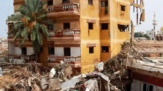 مدينة-درنة-غرقت-في-“تسونامي”-جراء-إعصار-دانيال-وزير-ليبي