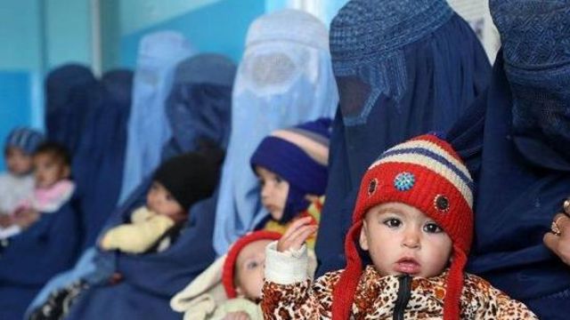 العديد من النساء يترددن في استشارة طبيب رجل