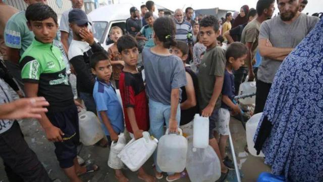 أطفال مشردون في غزة