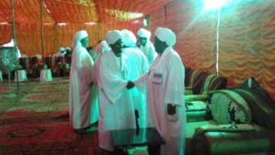 النائب الثاني للرئيس البشير، حسبو محمد عبد الرحمن، ينصب صيواناً لأستقبال جحافل المهنئين بالمنصب الجديد..