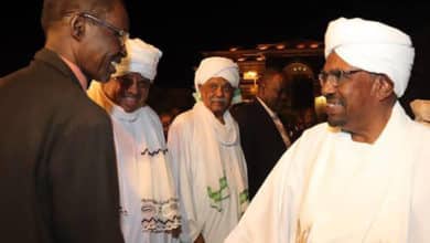 البشير يستقبل الصحفيين بالقصر الرئاسي