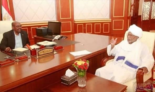 عمر البشير وابراهيم السنوسي