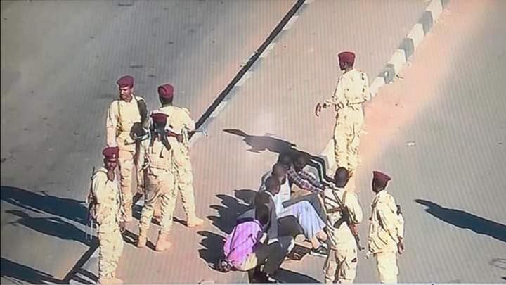 القبض على العديد من العناصر المتمردة من هيئة العمليات.