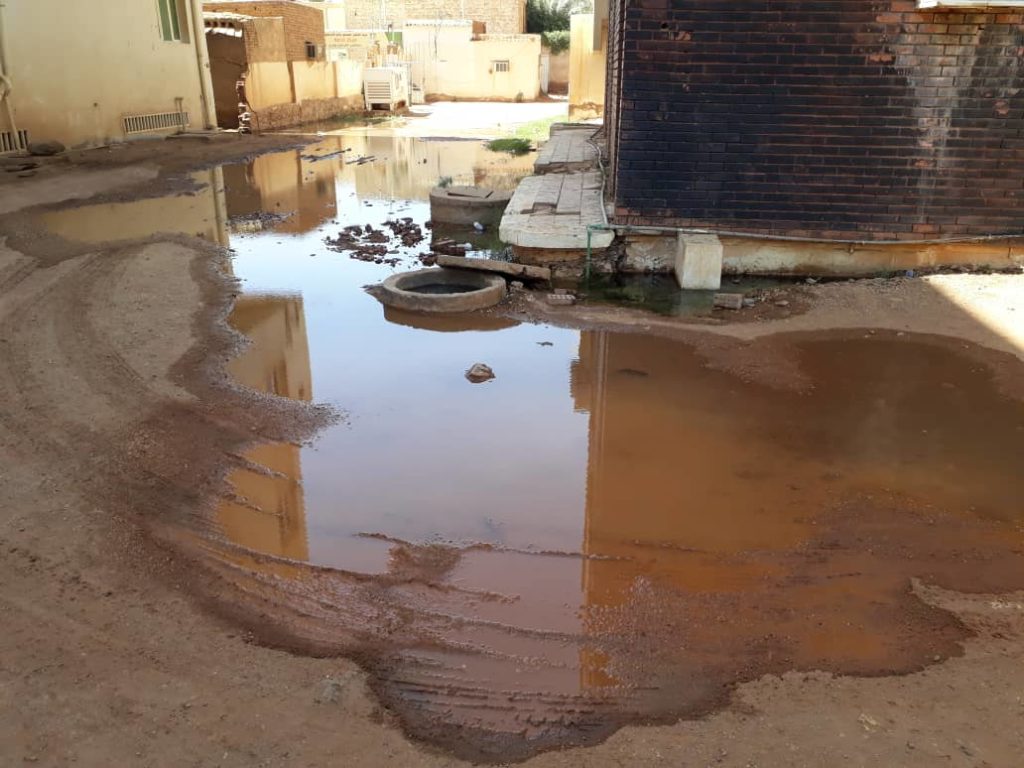 صور صادمة لصرف صحي مستشفي بحري التعليمي