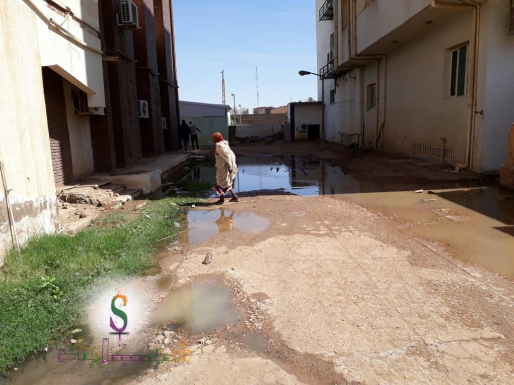 صور صادمة لصرف صحي مستشفي بحري التعليمي