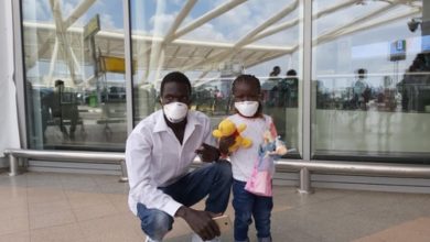 غاندي وابنته قلوريا