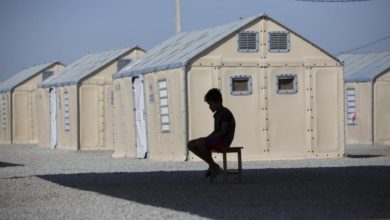 A Venezuelan refugee sits alone on a bench at a shelter in Brazil, March 28, 2019. © UNHCR/Vincent Tremeau