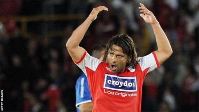 اشتهر غيراردو بيدويا بالحصول على بطاقات حمراء أكثر من أي لاعب كرة قدم آخر GETTY IMAGES