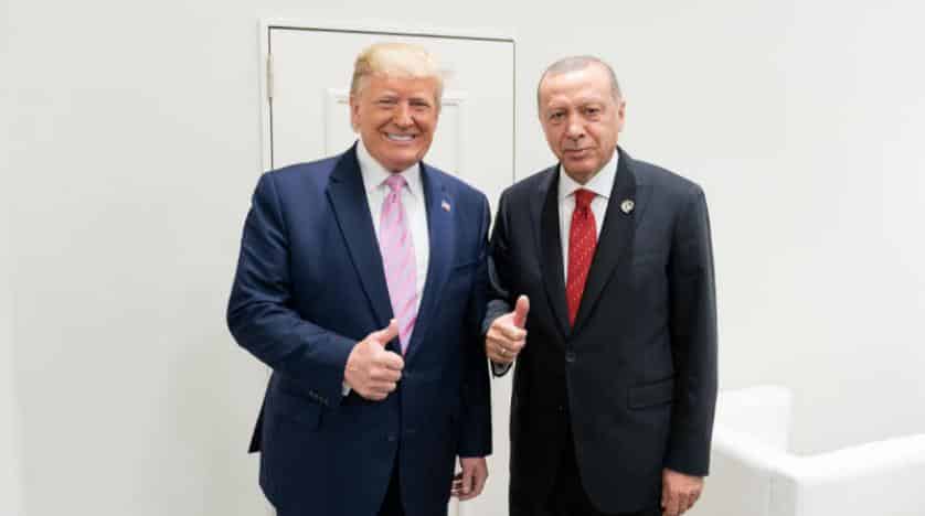 لقاء بين الرئيسين الأميركي دونالد ترمب والتركي رجب طيب إردوغان في أوساكا اليابانية (ارشيف - د.ب.أ)