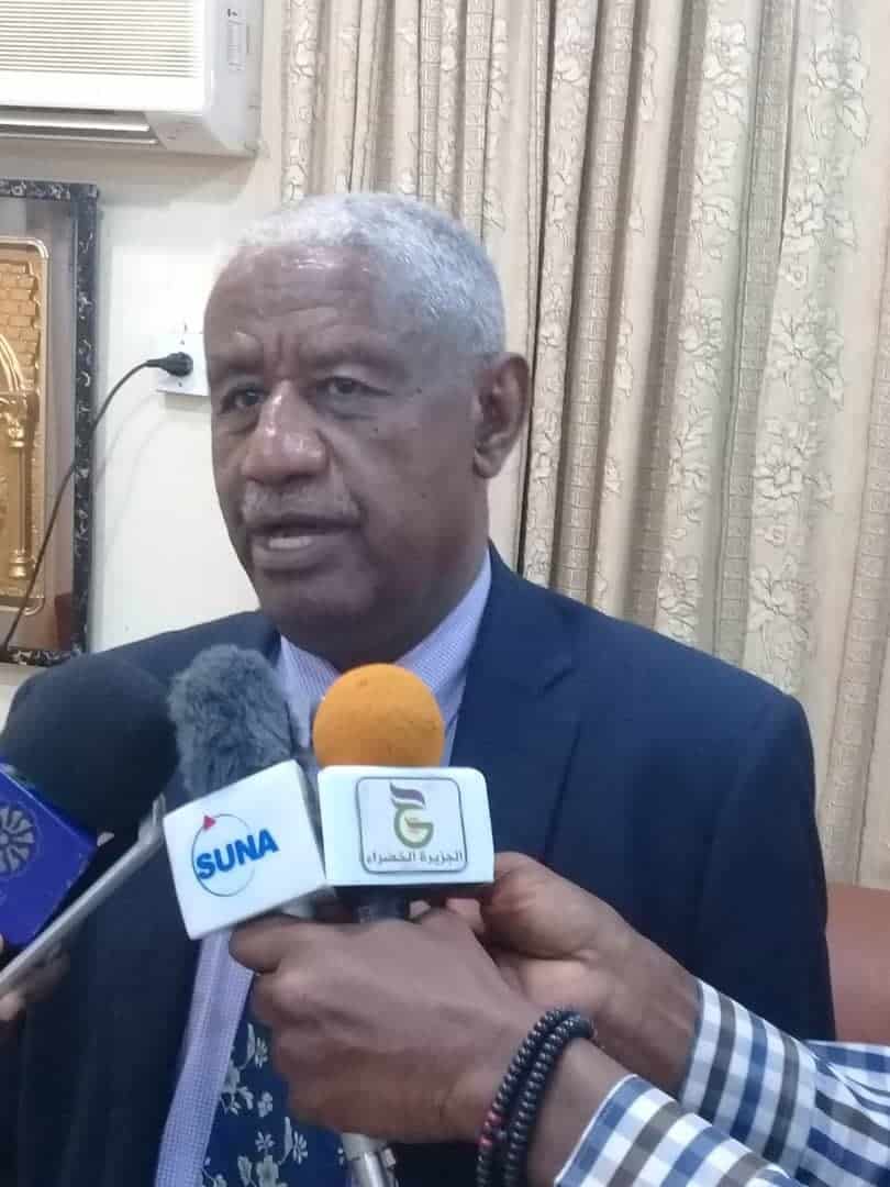 الدكتور عبد الله إدريس الكنين والي ولاية الجزيرة