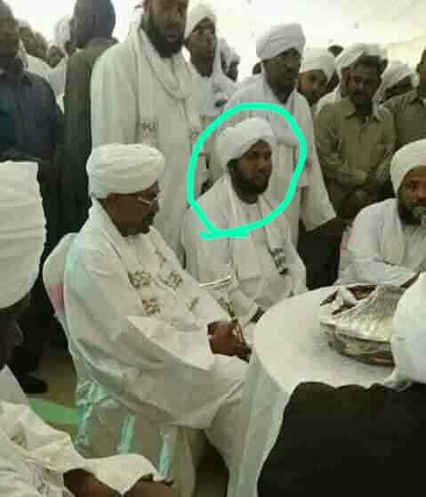 المخلوع عمر البشير وشيوخه