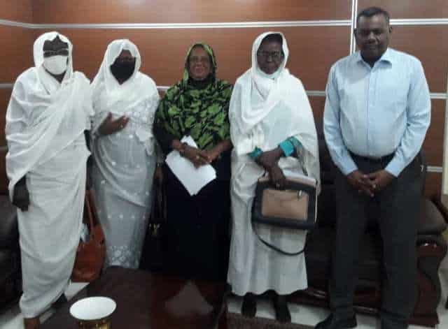 الاتحاد النسائي يلتقي وزير التجارة ويطالب بحل الضائقة المعيشية