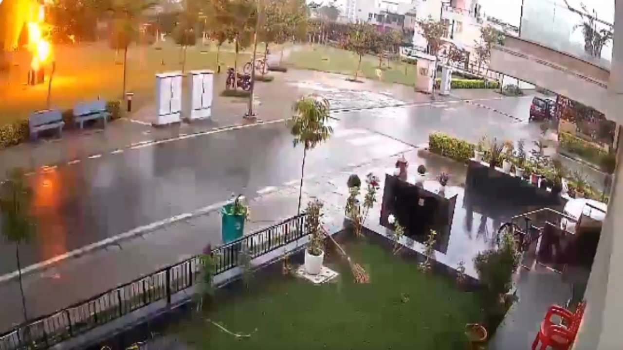 الهند تسجل أعدادا كبيرة من الوفيات بسبب البرق سنويا. | Source: Twitter - @sheela2010