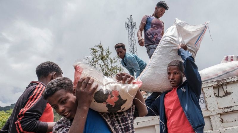 يعتمد آلاف المدنيين النازحين بسبب القتال في أمهرة على المساعدات الإنسانية