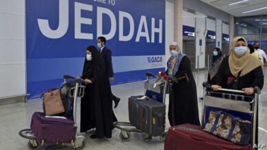 السعودية تحظر دخول الوافدين من 14 دولة بسبب مخاوف من متحور "أوميكرون"