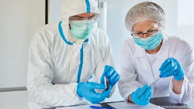 وبحسب تقديرات منظمة الصحة العالمية، فإن ما يقدر بـ3ر1 مليون شخص يقضون نحبهم كل عام بسبب عدم فعالية المضادات الحيوية