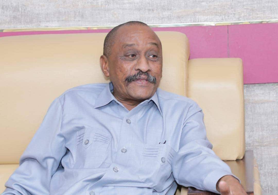 والي القضارف الانقلابي محمد عبد الرحمن محجوب