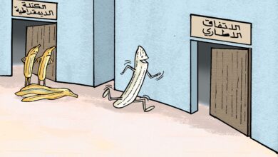 الخائن الله يخونه ... كاريكاتير عمر دفع الله