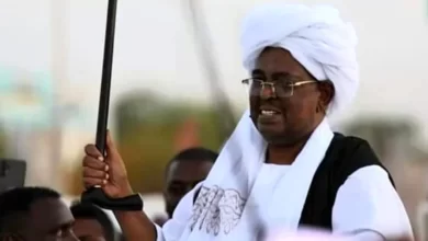 عودة رئيس وزراء المخلوع للسودان (أرشيفية)