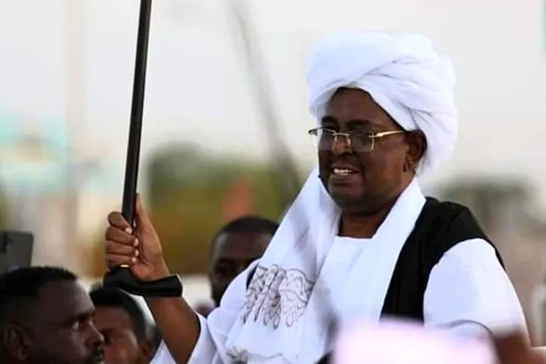 عودة رئيس وزراء المخلوع للسودان (أرشيفية)