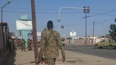 بورتسودان | تحليق الطائرات الحربية فوق مقرات الدعم السريع بحي الشاطئ وحي كوريا تم الرد عليها برشاشات مضادة للطائرة .. الجيش إتجمع وفي حالة إستنفار لإحتلال المقرات بعد توجيه الضربات.
