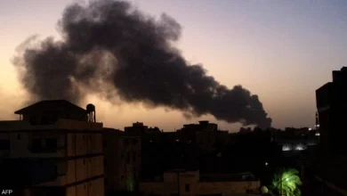 آثار الاشتباكات بين الجيش والدعم السريع في الخرطوم (أرشيفية)