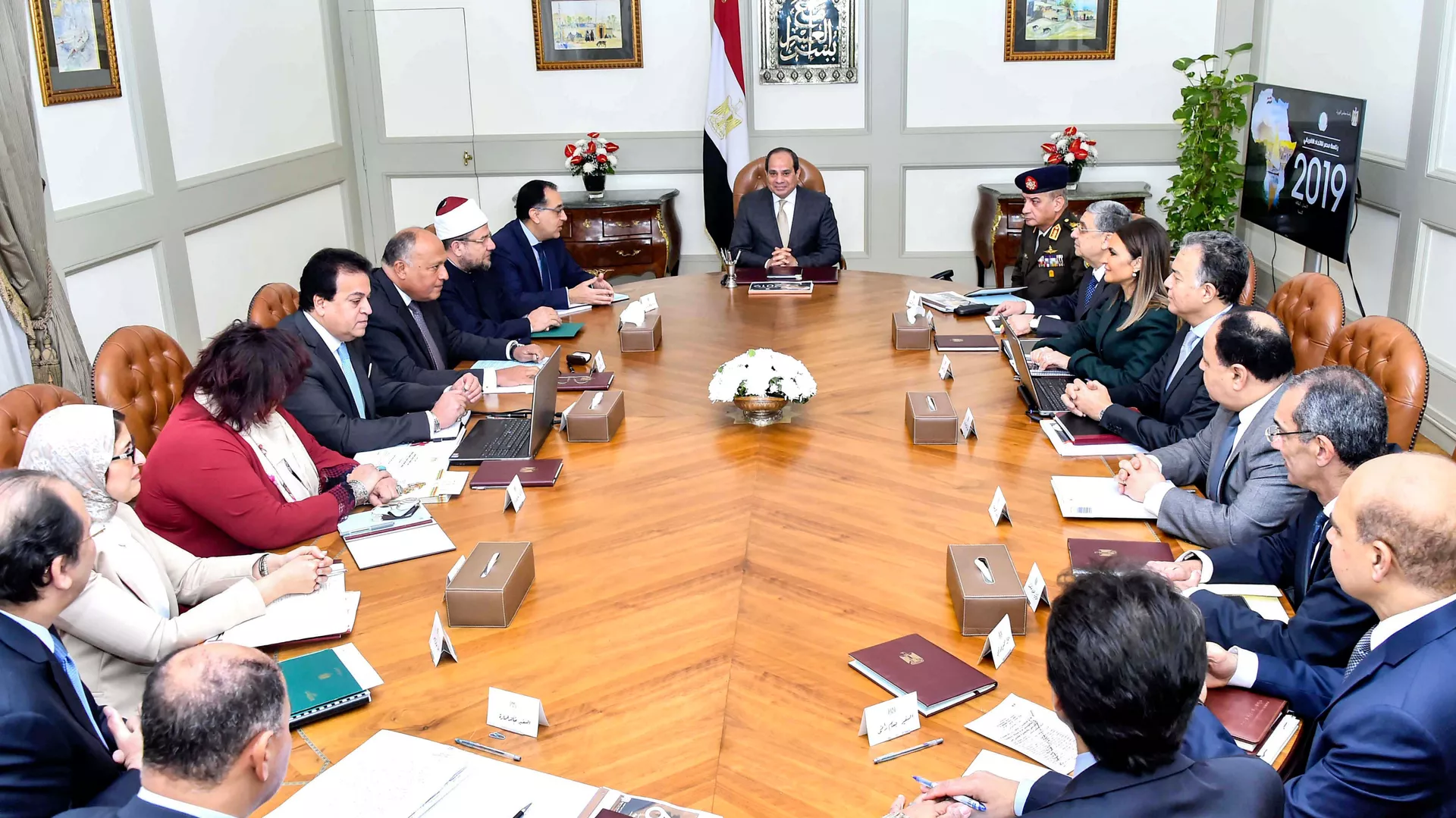 السيسي مصر بصدد إصدار قانون لجوء الأجانب