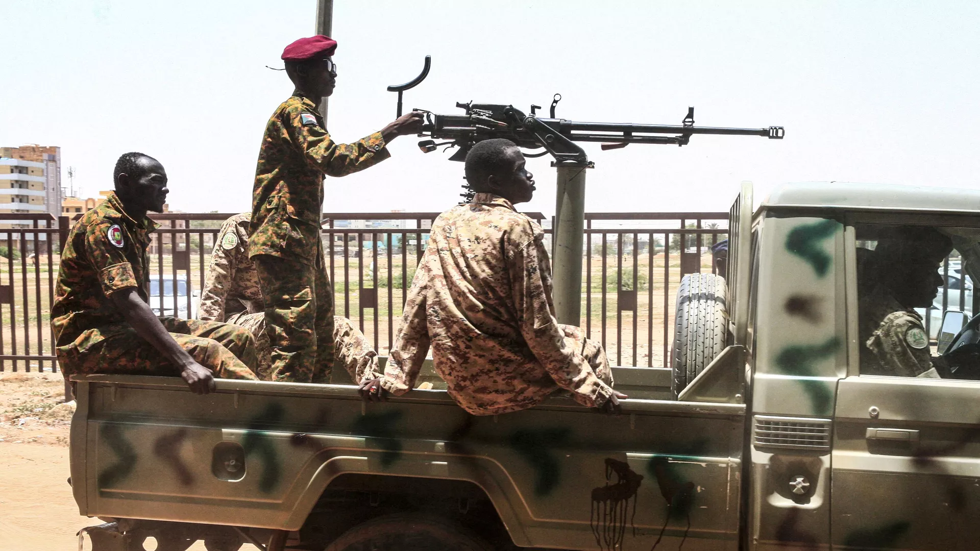 أفراد من الجيش السوداني © AFP 2023 / EBRAHIM HAMID