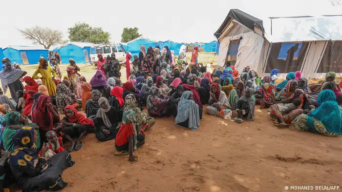 يعاني اللاجئون السودانيون في تشاد من نقص المياه النظيفة والأدوية والأغذية (أرسيف)