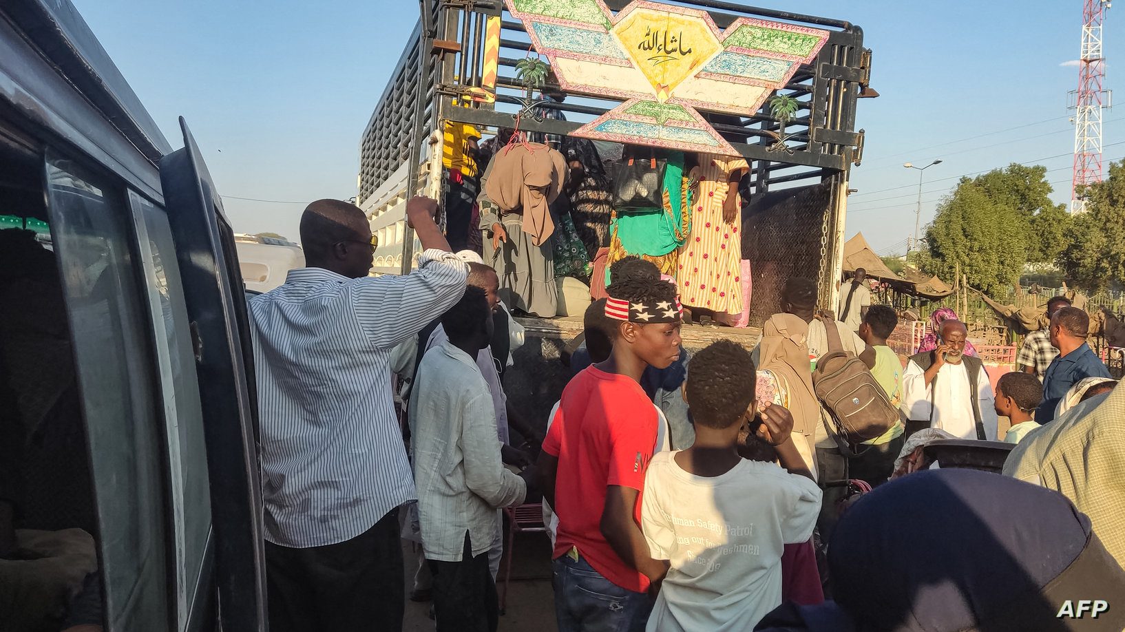 سودانيون نازحون وسط أزمة السودان المستمرة