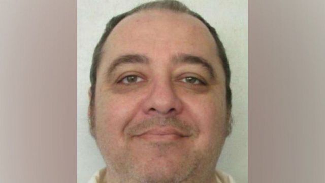 كينيث يوغين سميث أول شخص يتم إعدامه بغاز النيتروجين في الولايات المتحدة