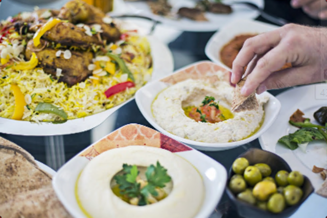 طعام.