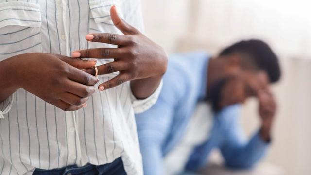 الشخير هو من بين الأسباب الأكثر شيوعا للطلاق في الولايات المتحدة وبريطانيا،