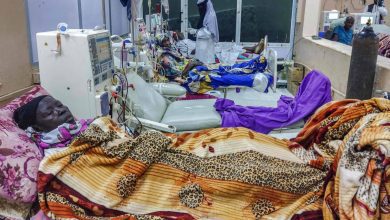 مرضى يتلقون العلاج يناير الماضي في مستشفى القضارف شرق السودان (أ.ف.ب)