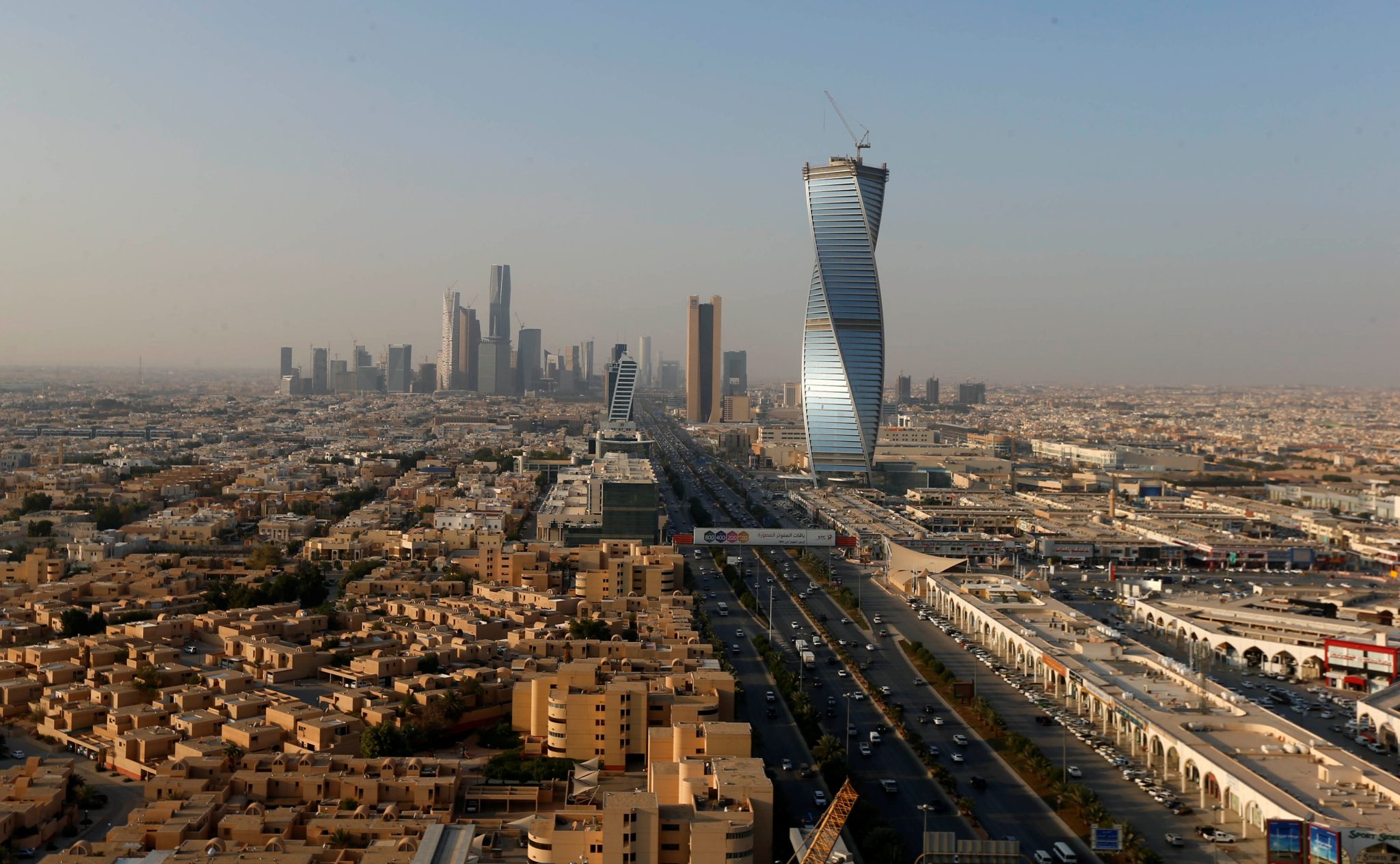 استقطاب-مواهب.-السعودية-تجنس-سورية-وتونسية-في-سن-13-و15-ولاعبين-آخرين